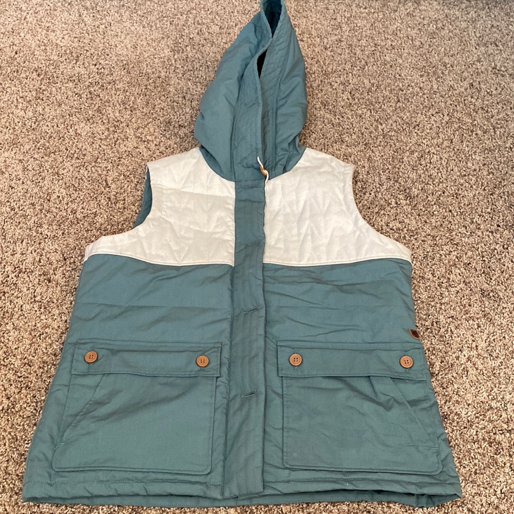 Burton dry ride puffer vest. Green. No tears or stains. In perfect condition. XL